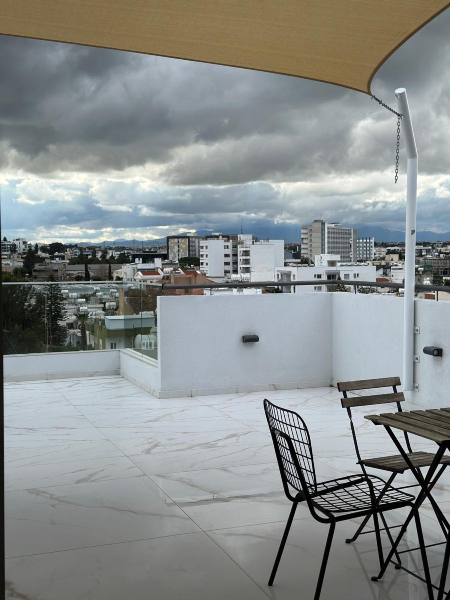 Luxury City Penthouse-Panoramic View! Apartment Nicosia Luaran gambar